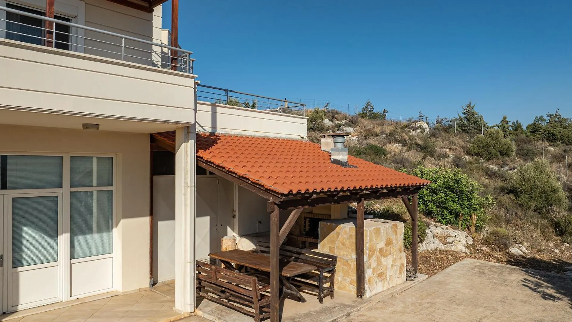 Karmilos Hill Villa Chania